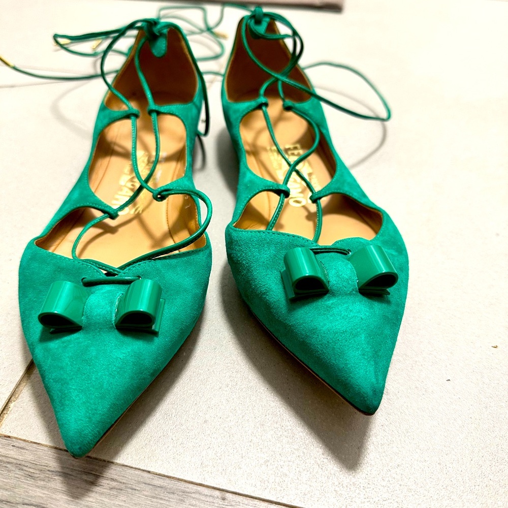 Salvatore Ferragamo flats size 7. Barely used